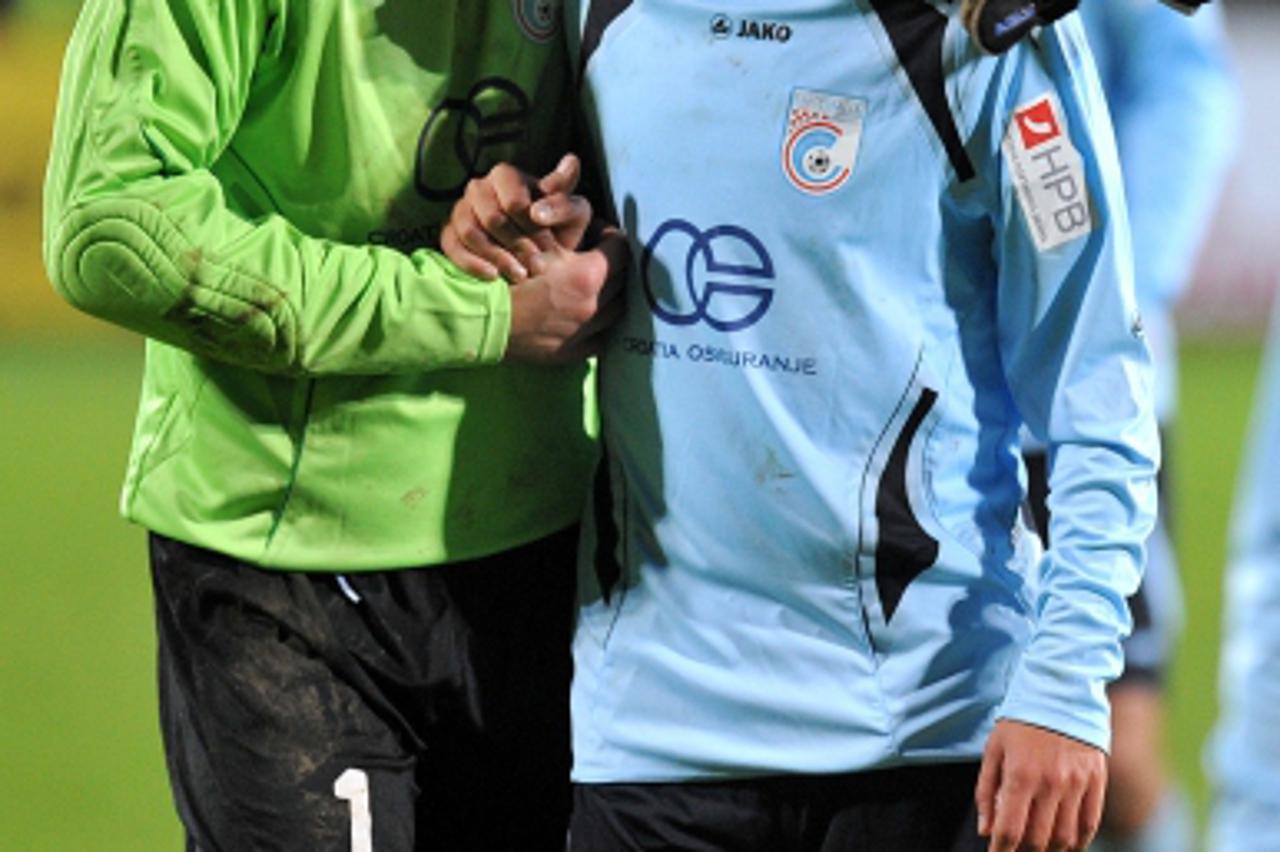 '27.10.2010., Stadion u Zapresicu, Zapresic - 1/8 finala Hrvatskog nogometnog kupa, NK Inter Zapresic - NK Cibalia. Mladen Matkovic i Dario Rugasevic.  Photo: Goran Stanzl/PIXSELL'