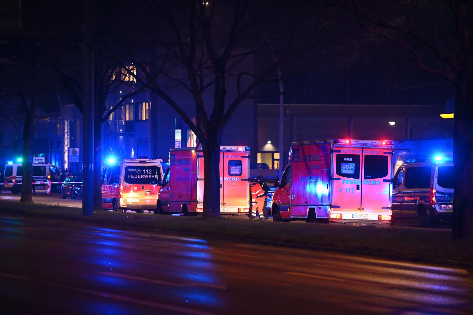 09 March 2023, Hamburg: Police officers and helpers are
 in action in Hamburg. Shots have been fired and the police are on the scene with strong forces. Photo: Jonas Walzberg/dpa Photo: Jonas Walzberg/DPA