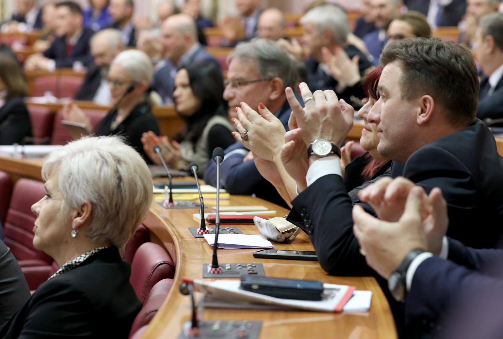 17.03.2023., Zagreb - Nakon aktualnog prijepodneva u Saboru zastupnici glasuju o povjerenju novim ministrima Branku Bacicu i Simi Erlicu Photo: Patrik Macek/PIXSELL