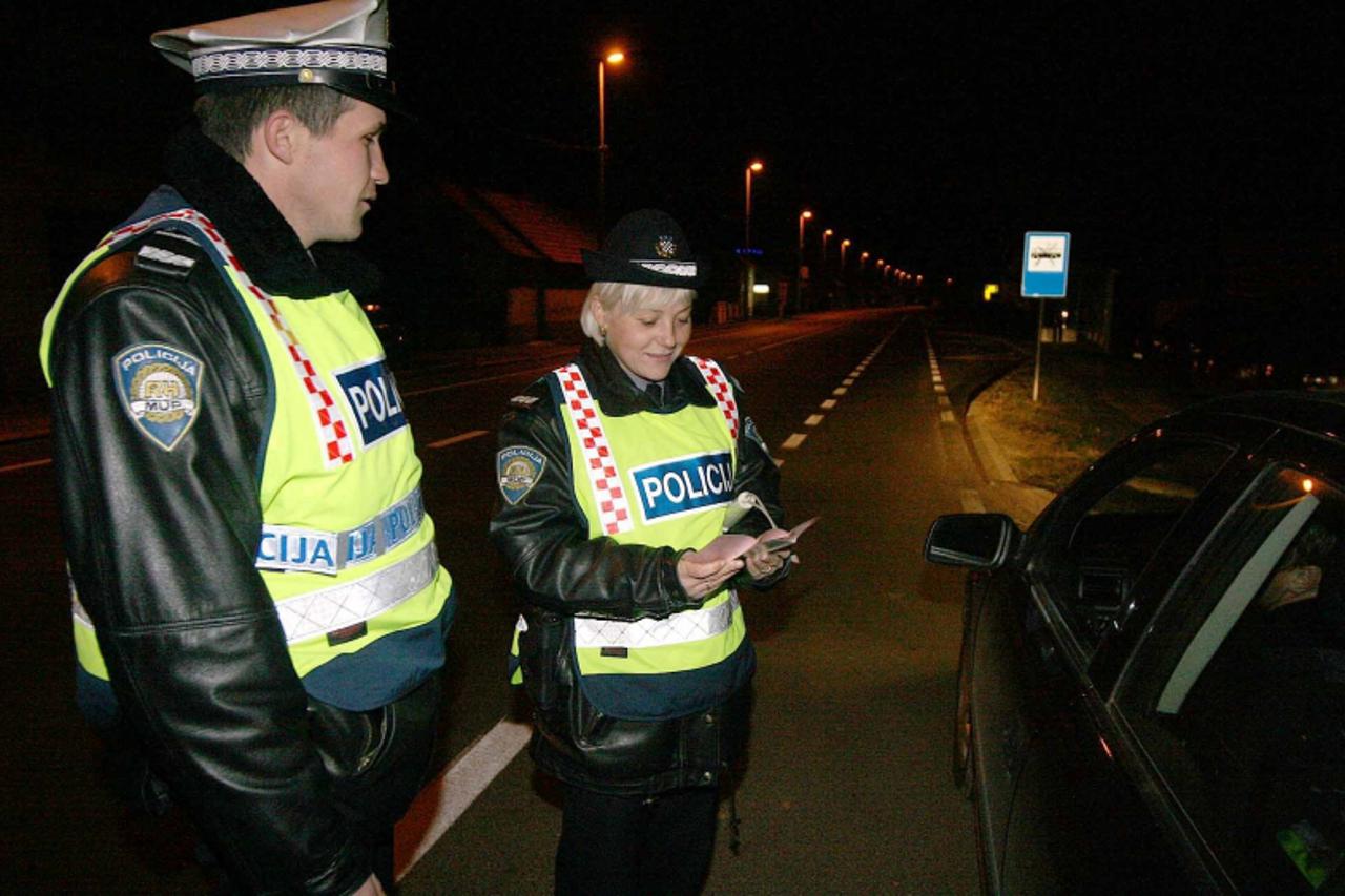 'cak..131106...cakovec       Patrola za martinje...tekst: LOVREC... SNIMIO Vjeran Zganec-Rogulja'