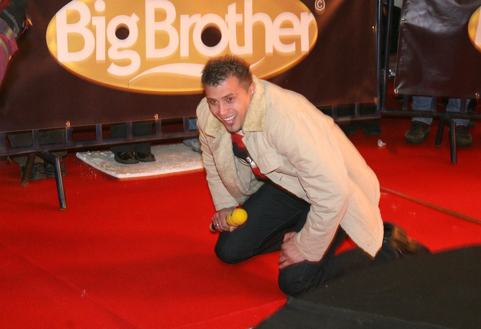 Prije 11 godina iz Big Brother kuće, nakon 106 dana izolacije, kao pobjednik je izašao Vedran Lovrenčić iz Slavonskog Broda. 