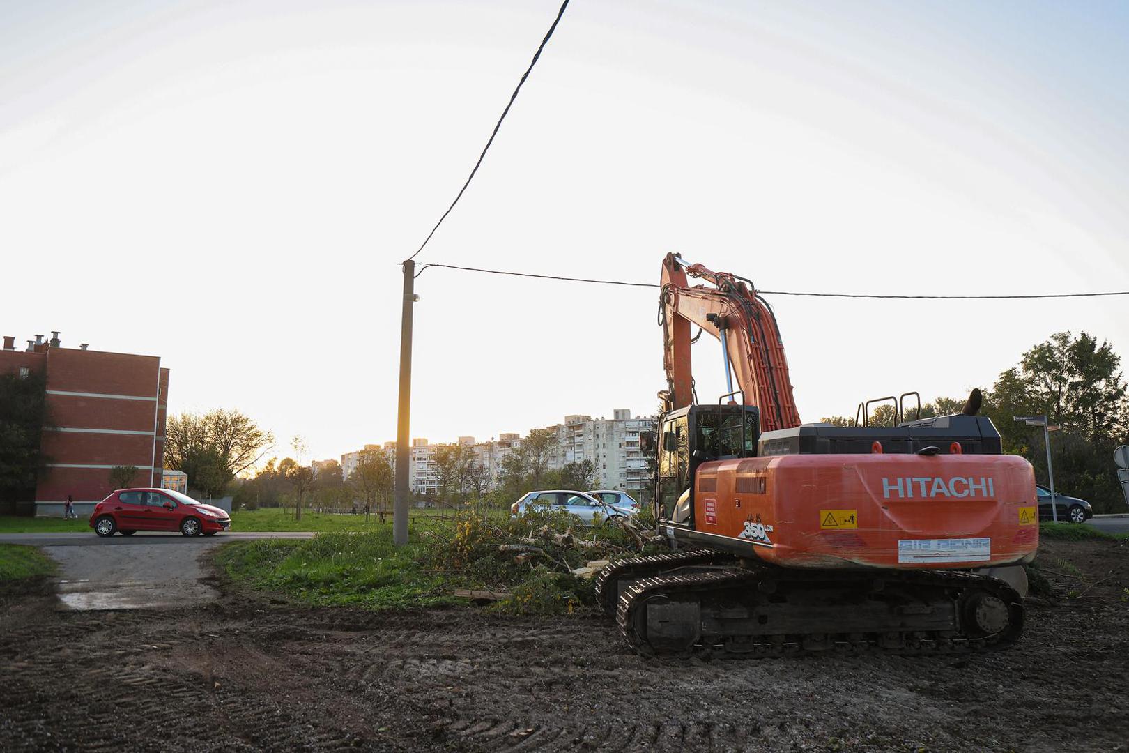 22.10.2024., Zagreb - Reportaza o prosirenju Sarajevske ulice u kojoj ce nakon radova voziti tramvaji i biti ce spojena sa Zagrebackom obilaznicom. Photo: Luka stanzl/PIXSELL