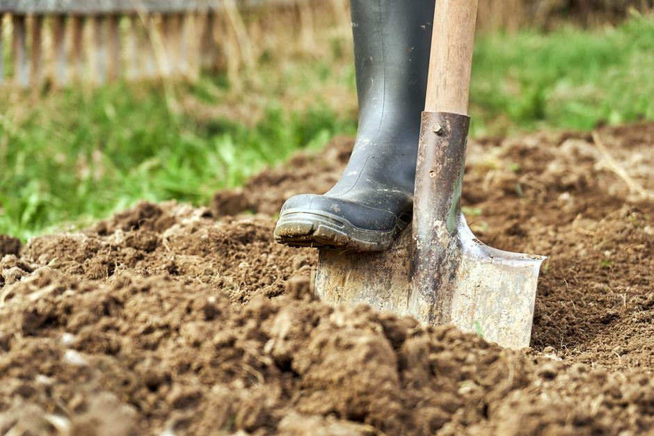 Nema dobrog vrta bez osnovnog alata