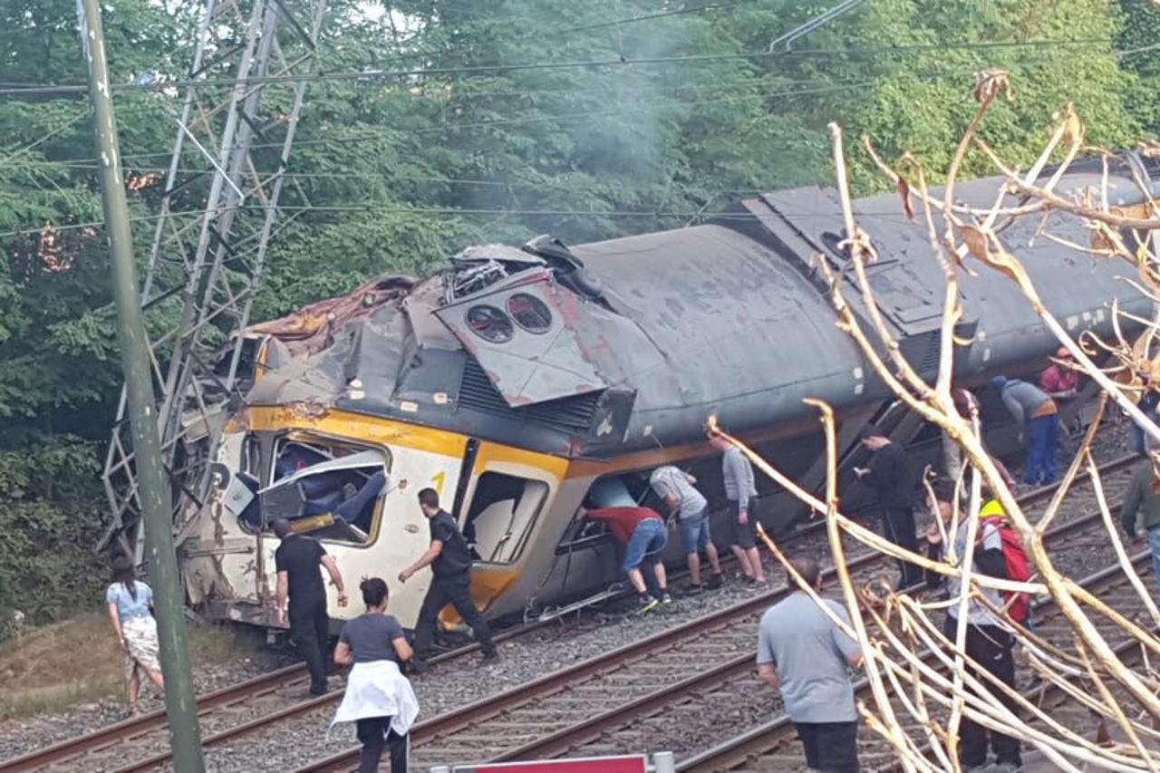  Izlijetanje vlaka u Španjolskoj