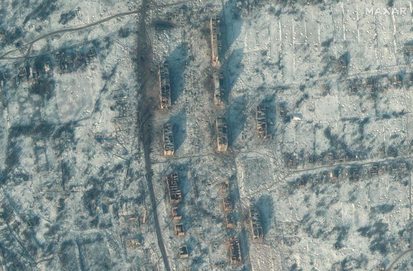 A satellite view shows destroyed apartment buildings and homes, in Soledar, Ukraine, January 10, 2023. Satellite image ?2023 Maxar Technologies./Handout via REUTERS     ATTENTION EDITORS -  THIS IMAGE HAS BEEN SUPPLIED BY A THIRD PARTY. MANDATORY CREDIT. NO RESALES. NO ARCHIVES. DO NOT OBSCURE LOGO. Photo: MAXAR TECHNOLOGIES/REUTERS