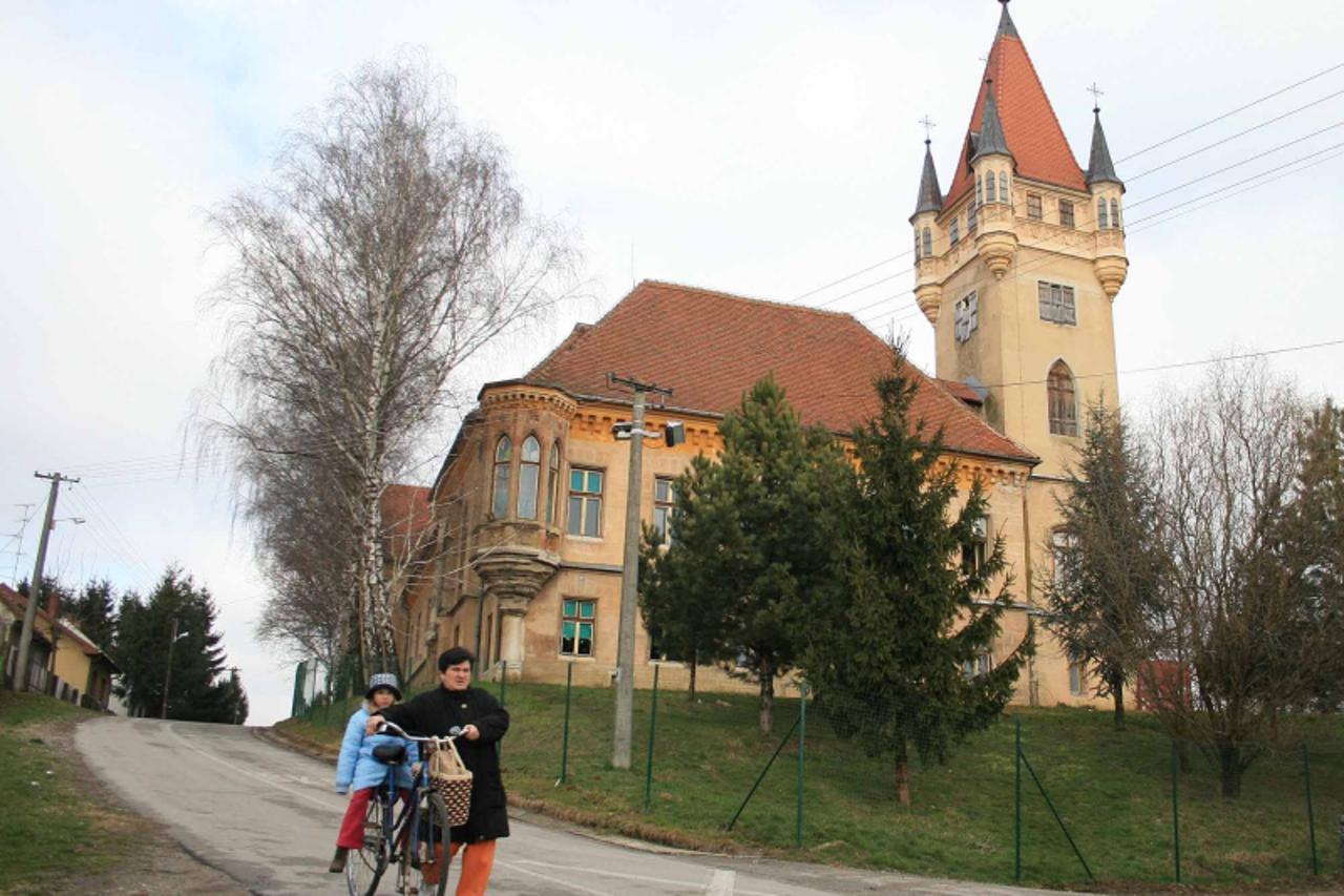 'cak...260207...cakovec... Kastel Pribislavec...skola... S N I M I O Vjeran Zganec - Rogulja'