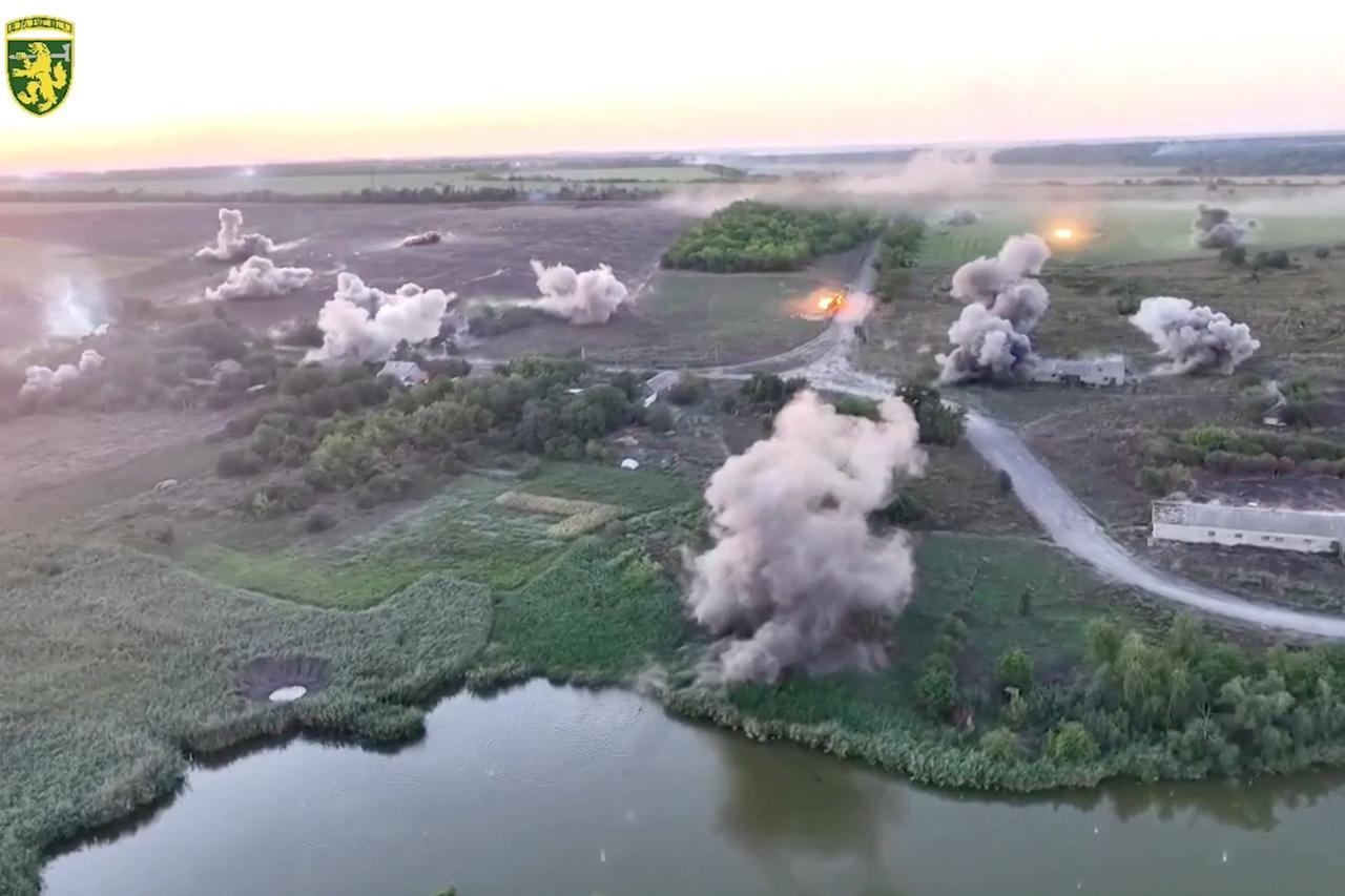 Ukrainian drone view shows artillery strikes on Russian troops east of Pokrovsk