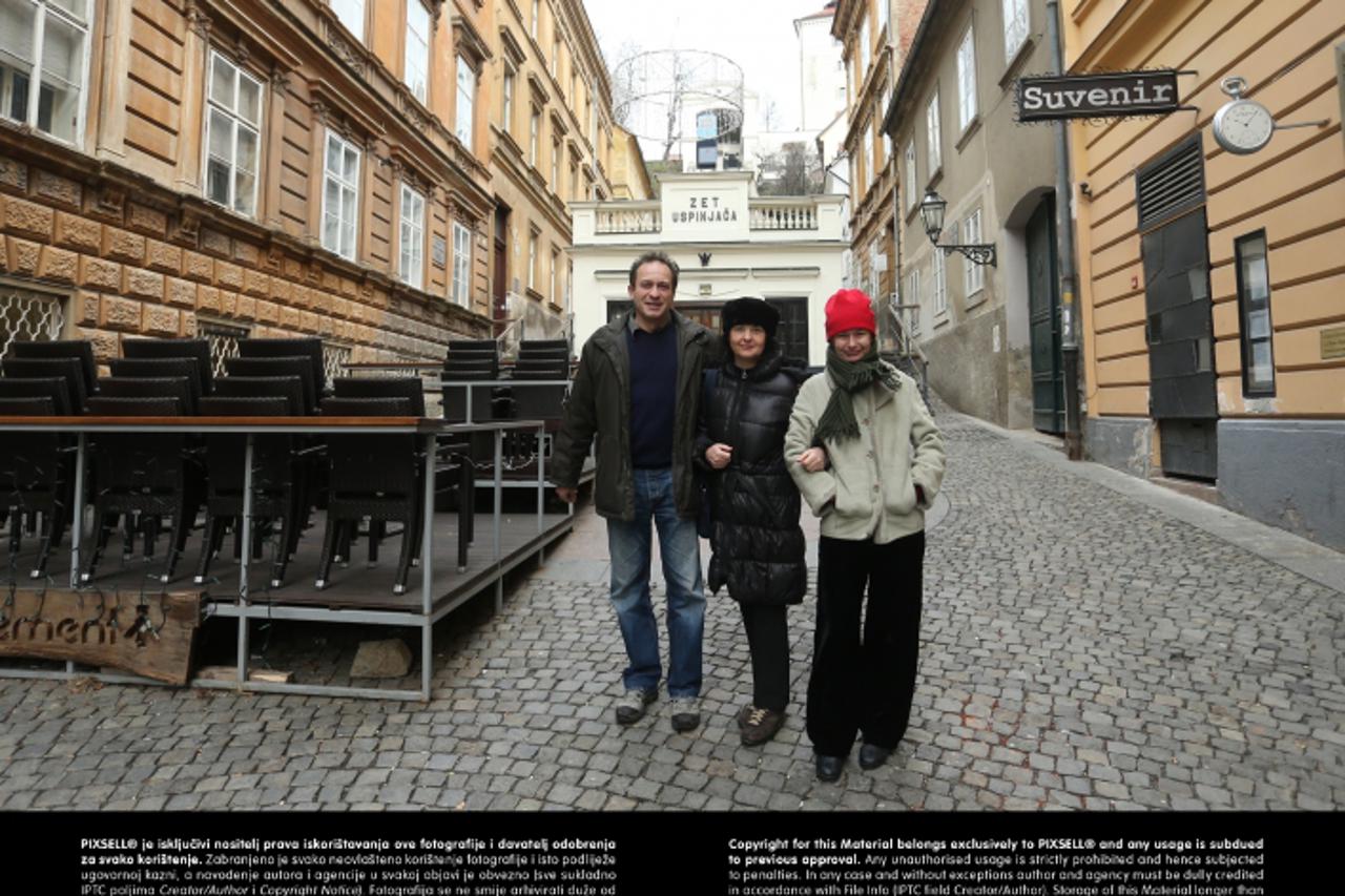 '08.01.2013., Zagreb - Sanja Filip stanarka Tomiceve ulice zali se na buku u stanu zbog kafica sa gornjeg grada i iz Tomiceve od standova.  Photo: Marko Lukunic/PIXSELL'