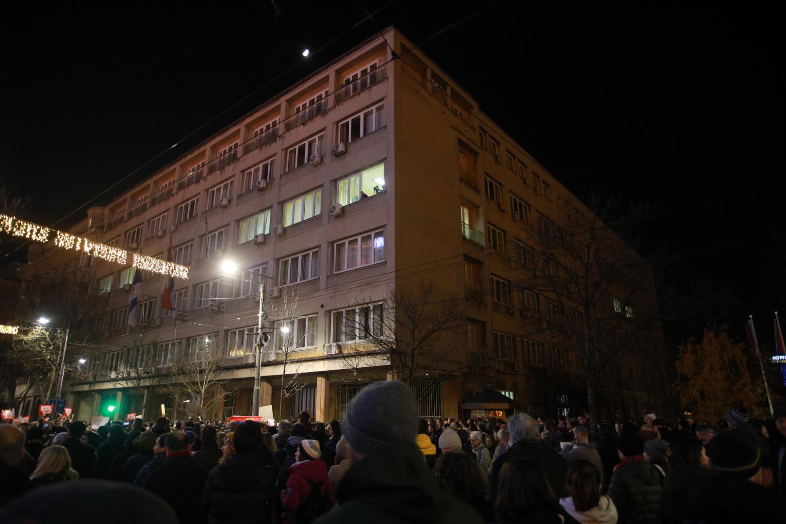 19, December, 2023, Belgrade - In front of the headquarters of the Republic Election Commission in Kralja Milan Street, a second day protest organized by the coalition "Serbia against violence" is underway due to the "stealing of the citizens' electoral will". . Photo: M. M./ATAImages.

19, decembar, 2023, Beograd - Ispred sedista Republicke izborne komisije u Ulici kralja Milana u toku je drugi dan protesta koji je organizovala koalicija "Srbija protiv nasilja" zbog "kradje izborne volje gradjana". . . Photo: M. M./ATAImages. Photo: M. M./ATAImages/PIXSELL