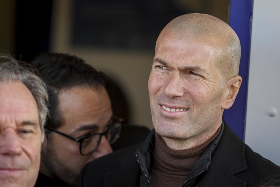 Zinedine Zidane Attends The Inauguration Of A Digital Health Center - La Castellane