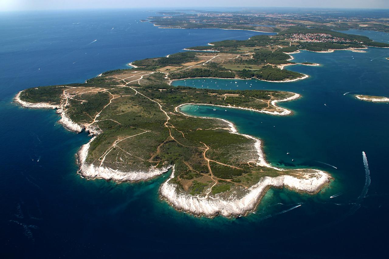 Split: Turisti iskoristili lijepo vrijeme za razgledavanje grada