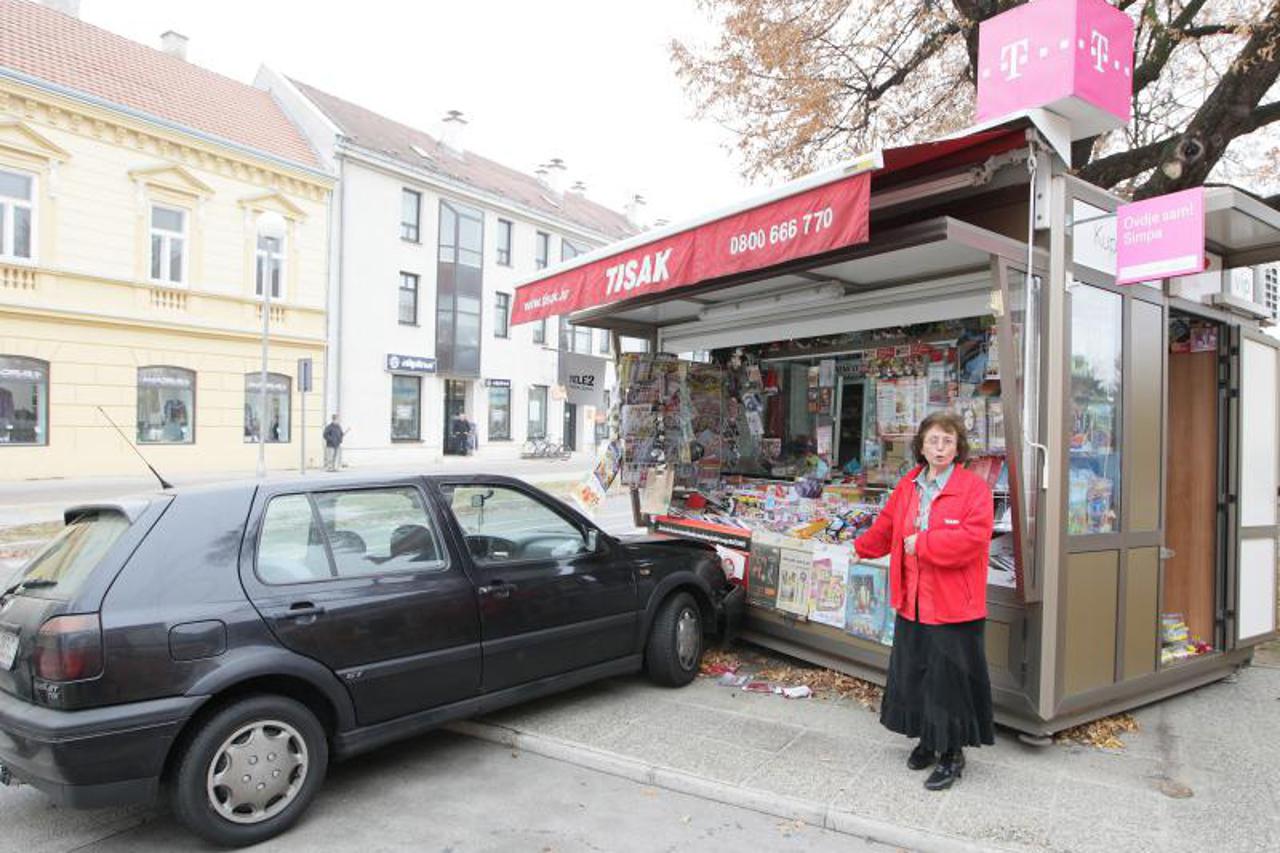 parkirala u kisok, zaletila u kisok, nesreća (1)