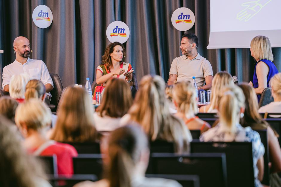 Treća dm ženska konferencija