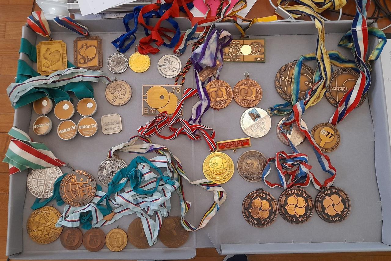 Donacija obitelji Dragutina Šubreka: Medalje, reket...