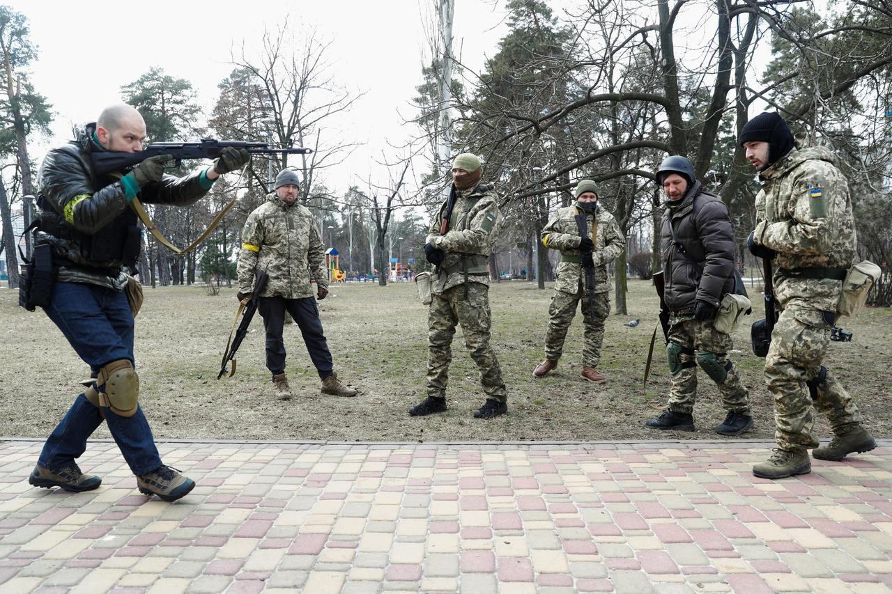 New members of the Territorial Defence Forces attend military exercises in Kyiv