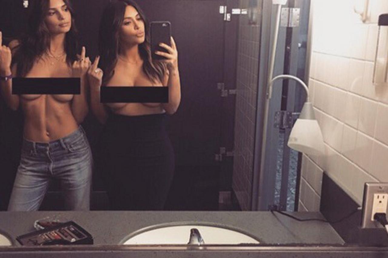 Kim Kardashian i Emily selfie