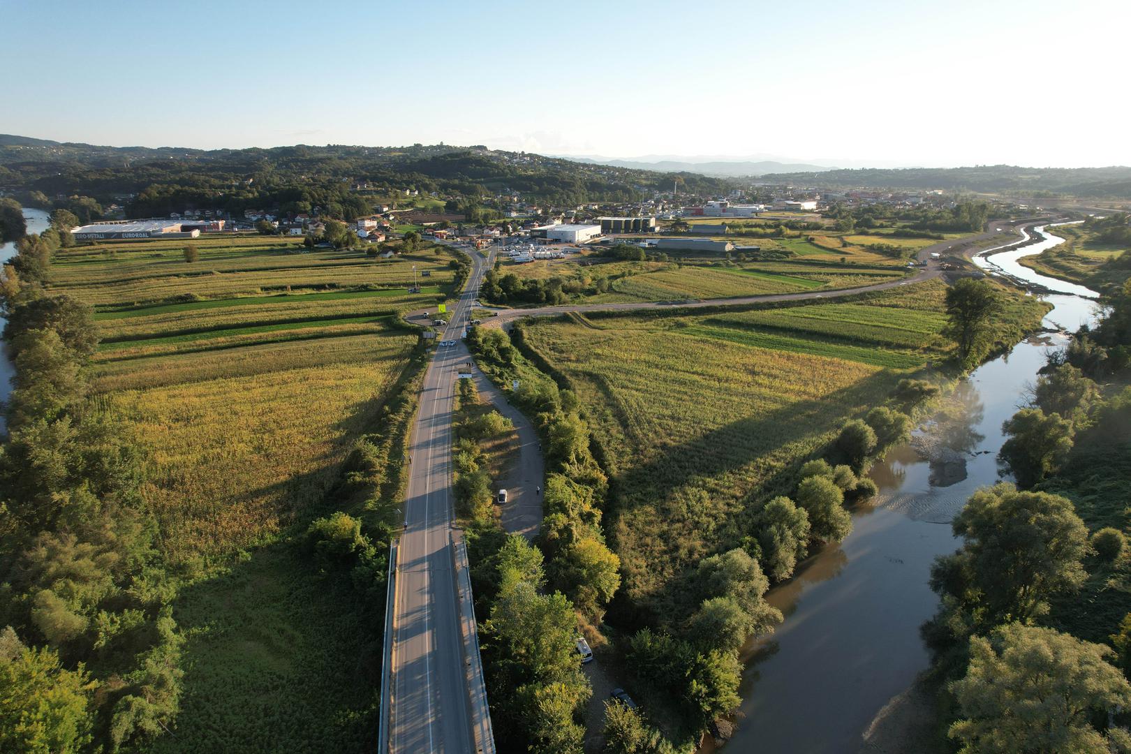 01.09.2023., Doboj, Bosna i Hercegovina - Odbor za zastitu prava Srba u FBiH organizirao je prosvjed na samoj granici, a organiziran je kao reakcija na odluku Ministarstva unutrasnjih poslova Kantona Sarajevo da zabrani prosvjedni skup pred Tuziteljstvom BiH zbog optuznice protiv predsjednika RS Milorada Dodika.  Photo: Dejan Rakita/PIXSELL