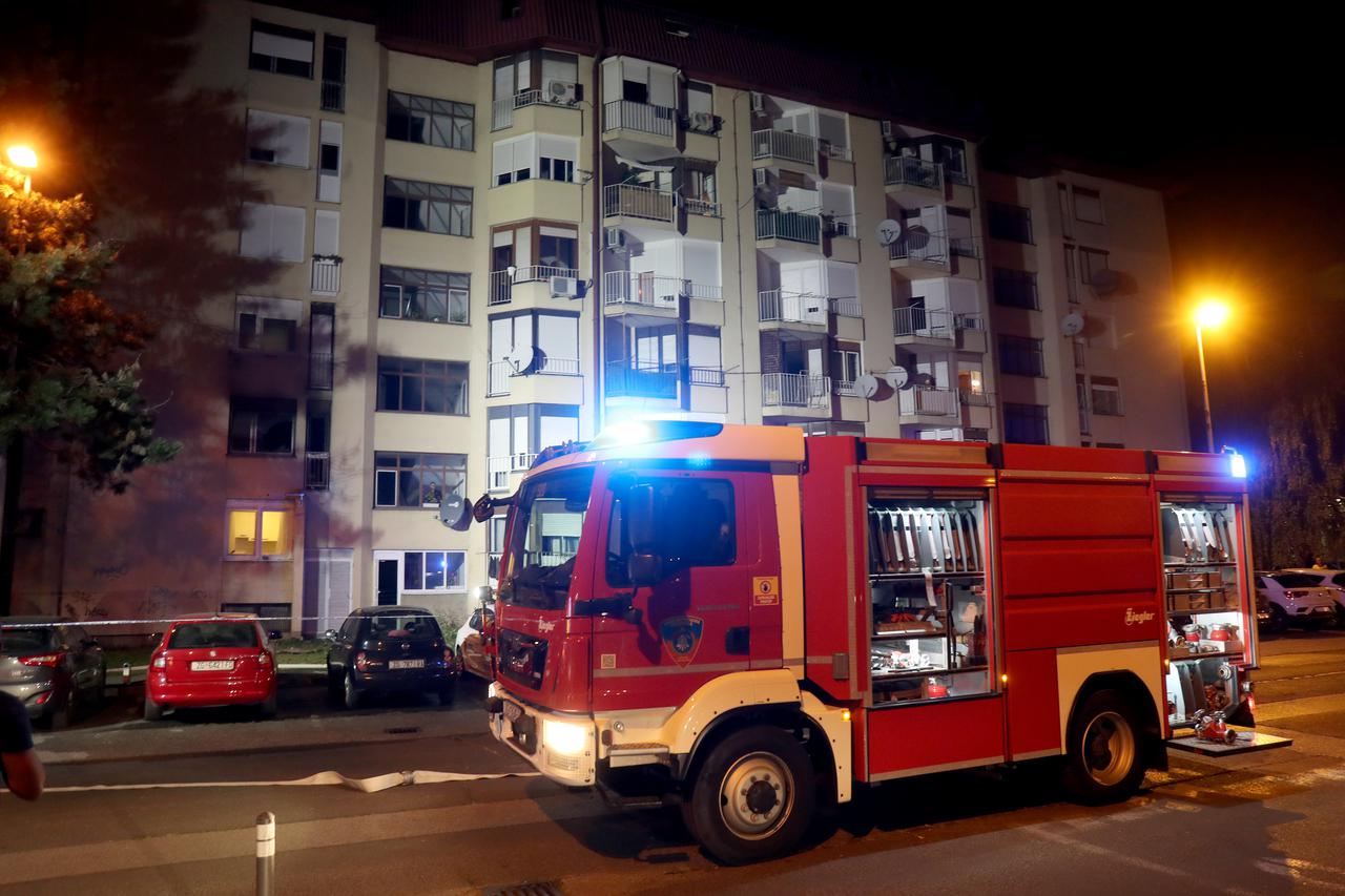 Zagreb: Vatrogasci spasili nekoliko osoba u požaru stambene zgrade