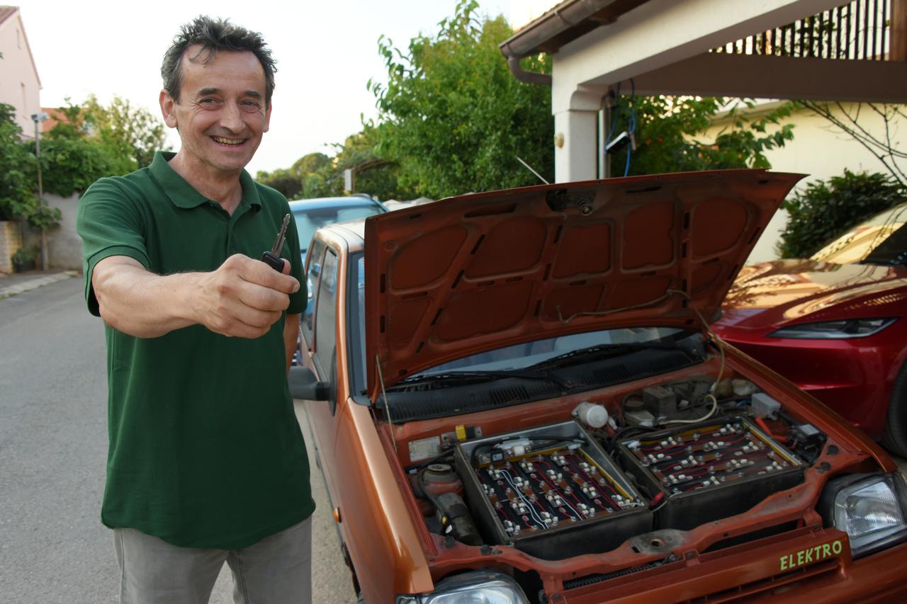 Fažana: Nenad Devetak prije 15 godina napravio je svoj električni automobil