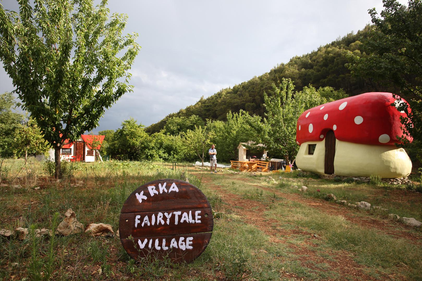 "Krka Fairytale Village" naziv je nove turističke ponude u skradinskom zaleđu, u mjestu Rupe. 