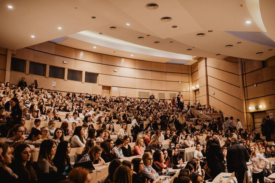 Debatni klub EFZG