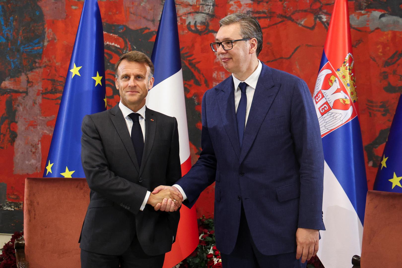 French President Emmanuel Macron shakes hands with Serbian President Aleksandar Vucic at the Palace of Serbia building in Belgrade, Serbia, August 29, 2024. REUTERS/Djordje Kojadinovic Photo: DJORDJE KOJADINOVIC/REUTERS