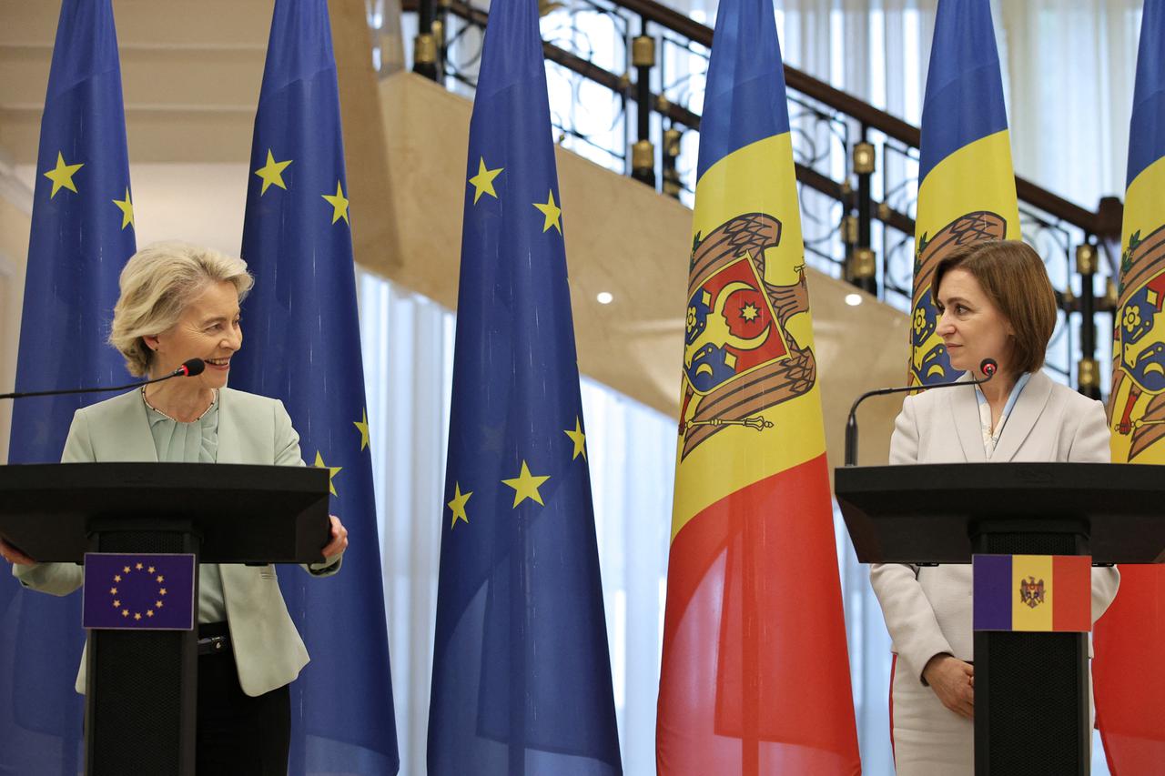 Moldovan President Maia Sandu meets with European Commission president Ursula von der Leyen in Chisinau