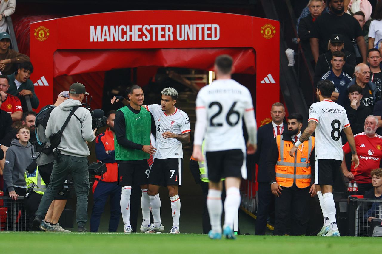 Premier League - Manchester United v Liverpool