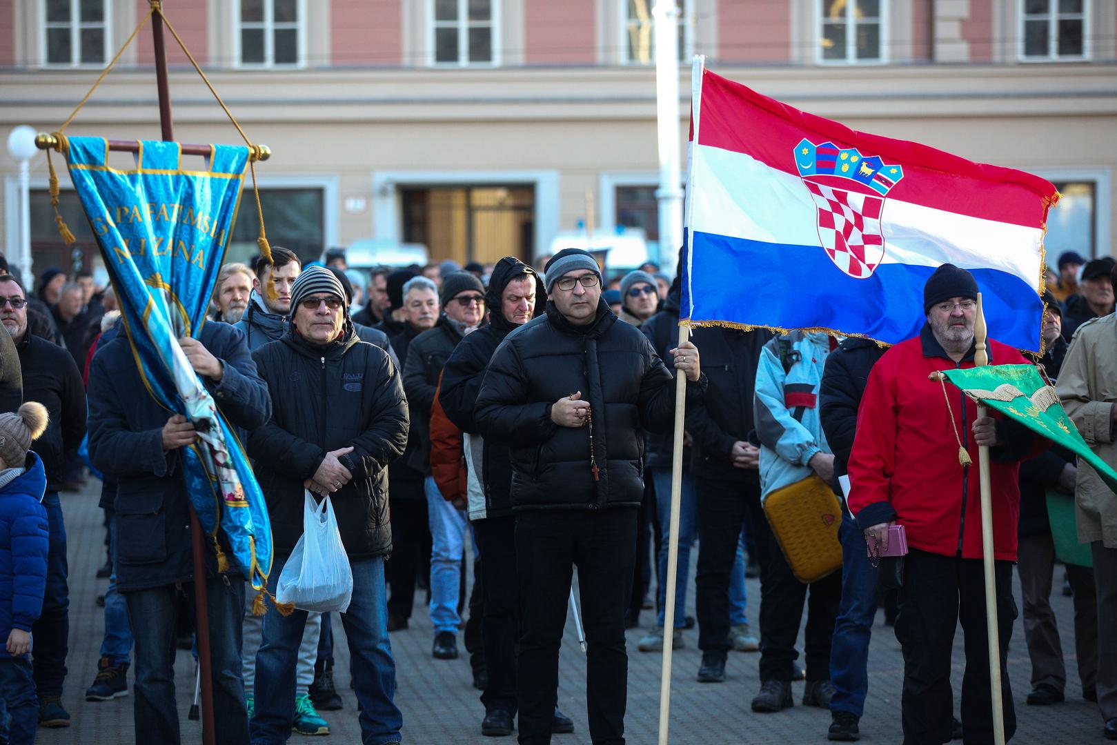 03.02.2023., Zagreb - Svake prve subote u mjesecu molitelji se vracaju  na Trg Bana Jelacica.  Photo: Zeljko Hladika/PIXSELL