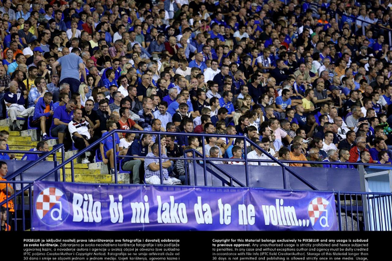 '21.08.2013., Stadion Maksimir, Zagreb - Prva utakmica 4. pretkola Lige prvaka, GNK Dinamo - Austrija Bec. Navijaci Dinama napunili su stadion.  Photo: Goran Stanzl/PIXSELL'