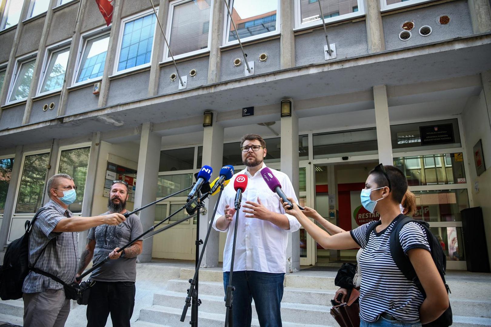 21.08.2020., Zagreb  - Pedja Grbin odrzao konferenciju za medije o predaji kandidature za predsjednika SDP-a Hrvatske  Photo: Josip Regovic/PIXSELL