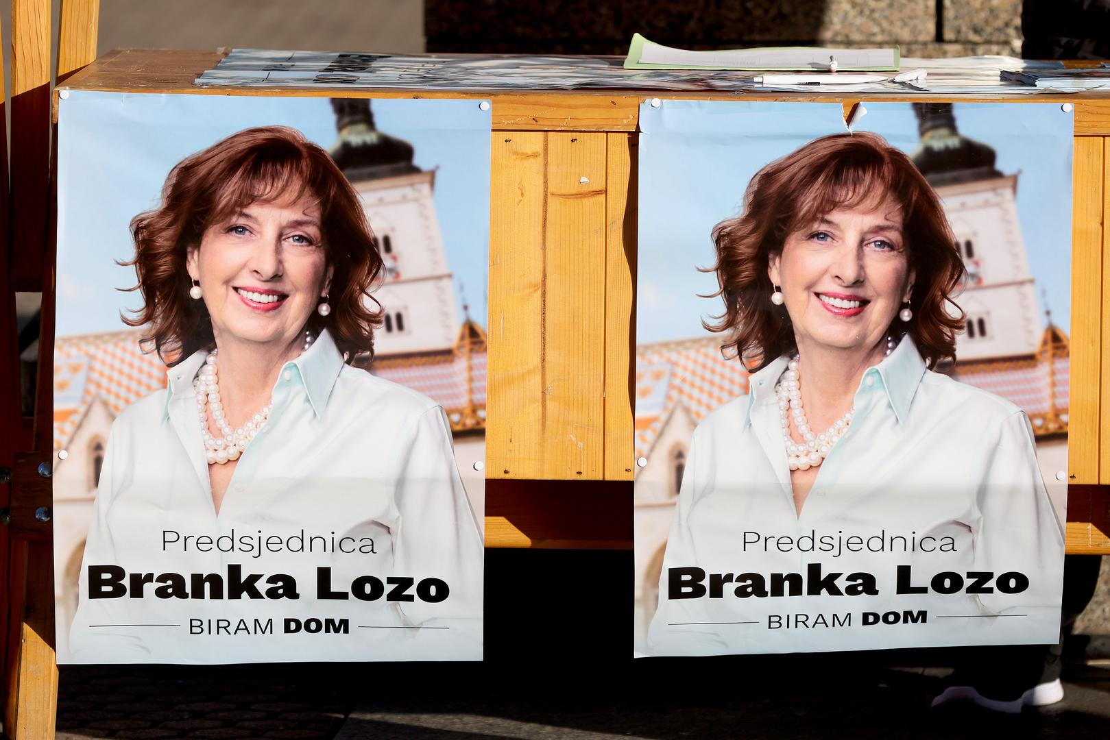 Kandidatkinja Branka Lozo na plakatu ima slogan - Biram dom.