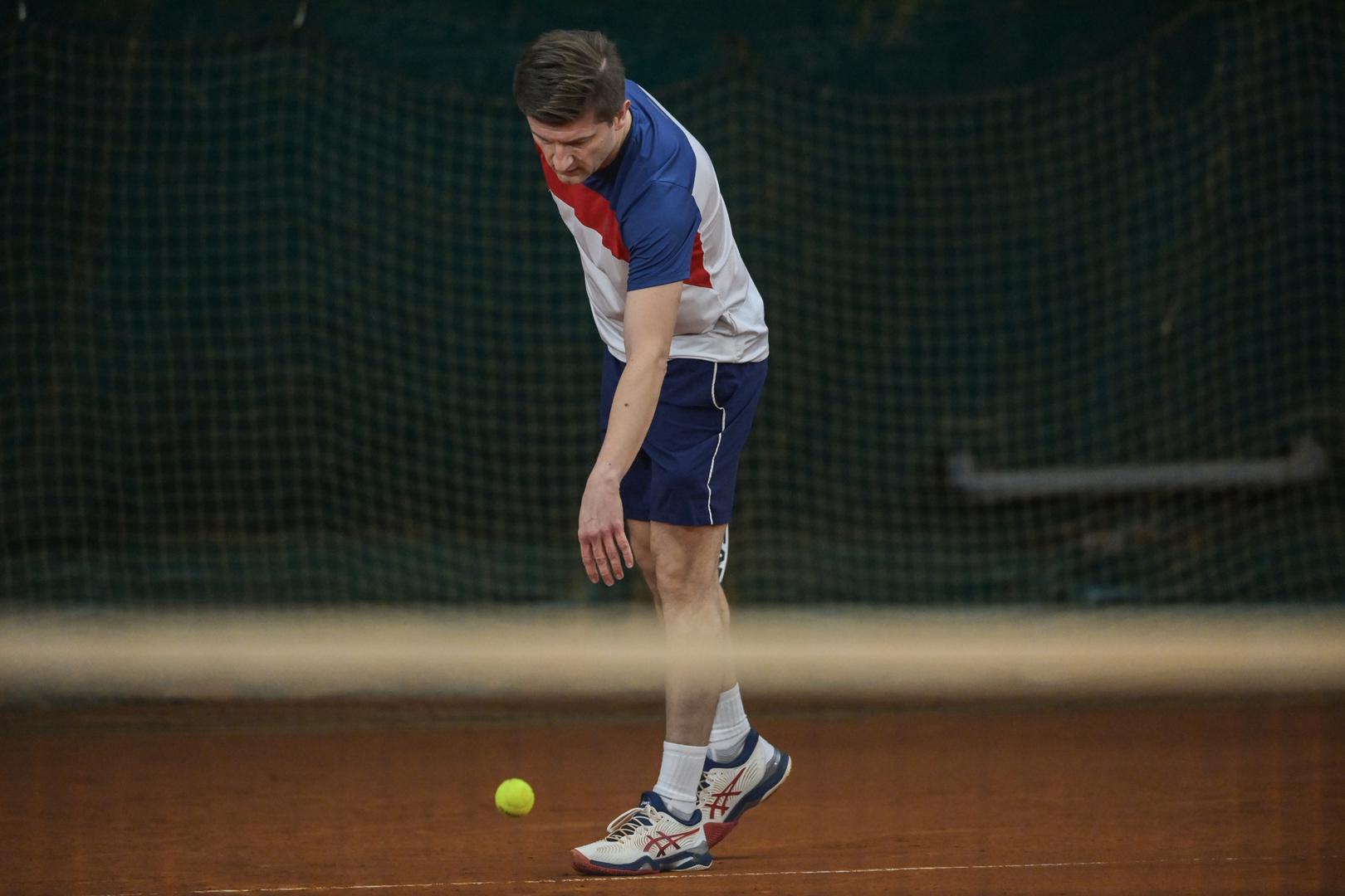 Osim tenisa, Marić je zaljubljenik u neke druge sportove, tako da ga se nerijetko moglo, primjerice, vidjeti na nogometnim stadionima.