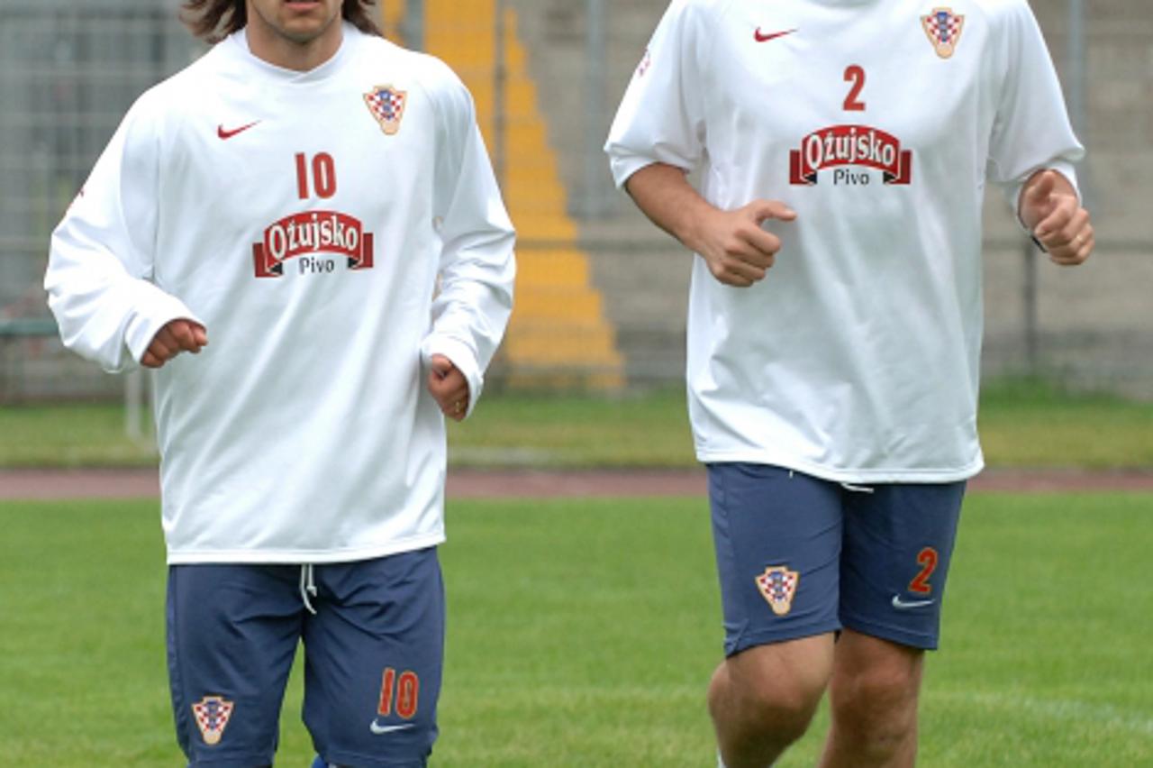 'sport...wolfsburg...03.06.2006. wolfsburg, jutarnji trening sestorice igraca, niko kovac i vatroslav mihacic,  foto: goran stanzl'