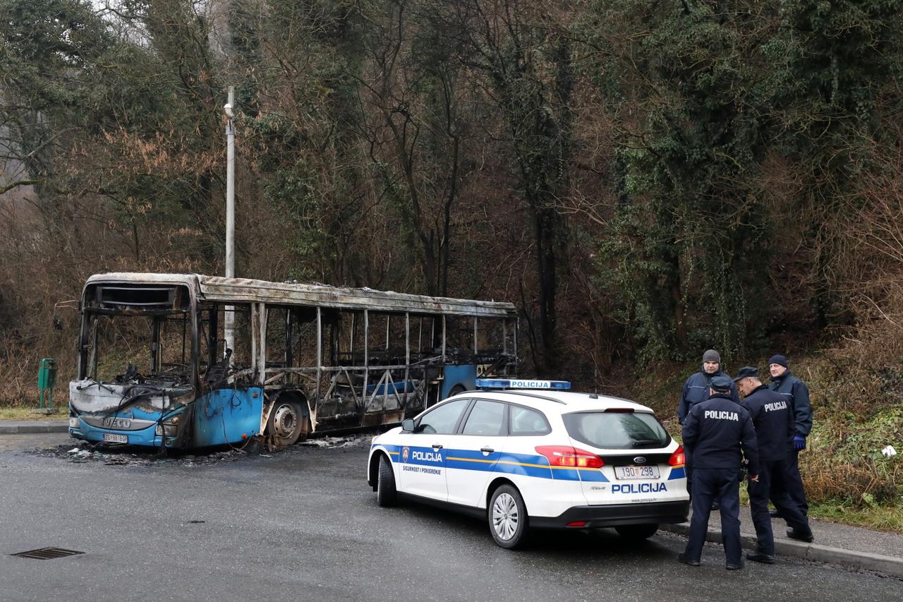 Izgorio autobus ZET-a