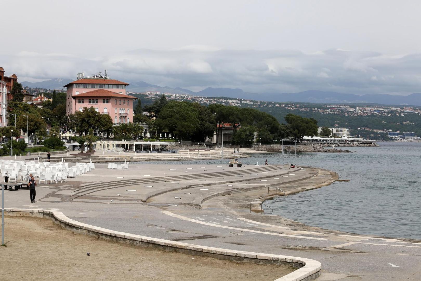 13.05.2020., Opatija - Turizam u Opatiji nakon popustanja mjera izolacije. Plaza Slatina
Photo: Goran Kovacic/PIXSELL