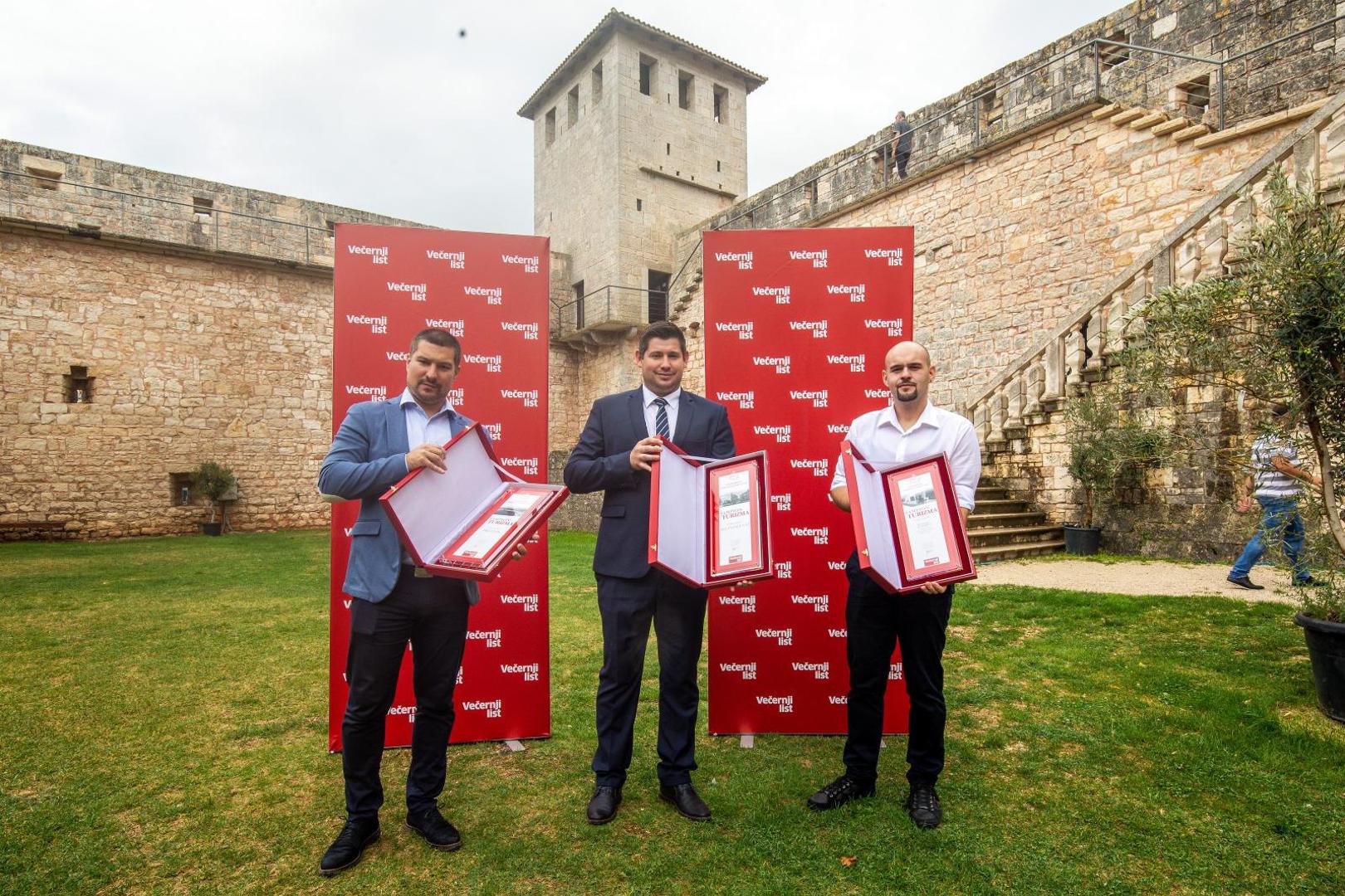 17.09.2021., Svetvincenat - U kasteli Morosini Grimani odrzano je svecano proglasenje i dodjela nagrade pobjedniku Vecernjakove turisticke patrole. Photo: Srecko Niketic/PIXSELL