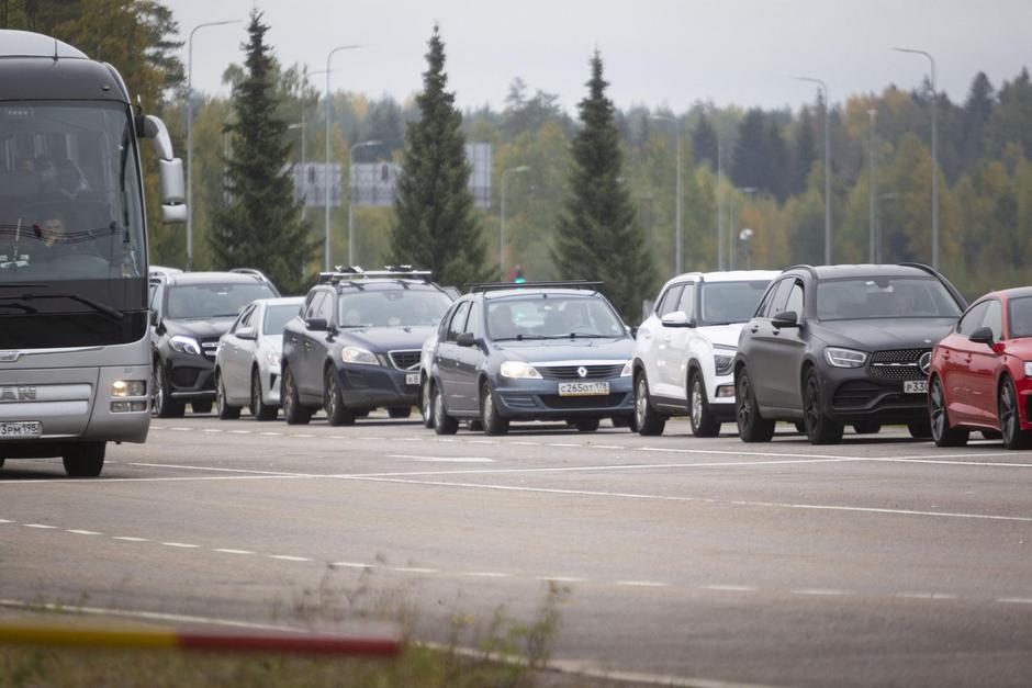 Crossings from Russia at the Vaalimaa border station in Finland