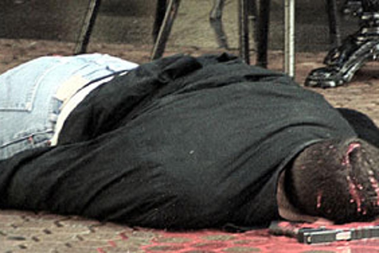 James Cappiau na Cvjetnom trgu 2001. pucao je u Sliška i odmah je nakon toga ubijen