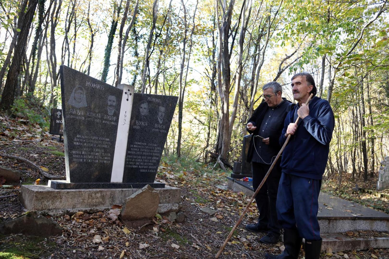 18.11.2020., Mracaj - Reportaza o napustenom selu Mracaj na granici Bosne i Hercegovine i Republike Hrvatske i njegovom jedinom stanovniku Vesi Momicu. Photo: Dusko Jaramaz/PIXSELL