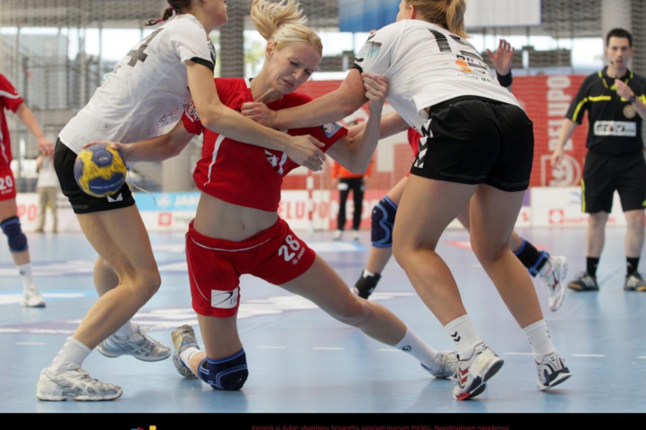 \'02.10.2011., Koprivnica - 1. kolo EHF Lige prvaka, RK Podravka - RK Krim, dvorana Gimnazije Fran Galovic. Nikica Pusic-Koroljevic. Photo: Marijan Susenj/PIXSELL\'