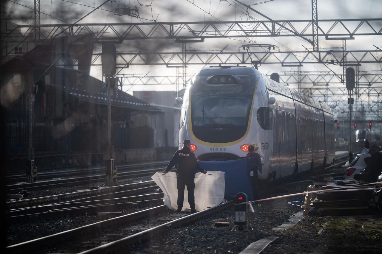 Zagreb: U naletu vlaka poginulo dijete