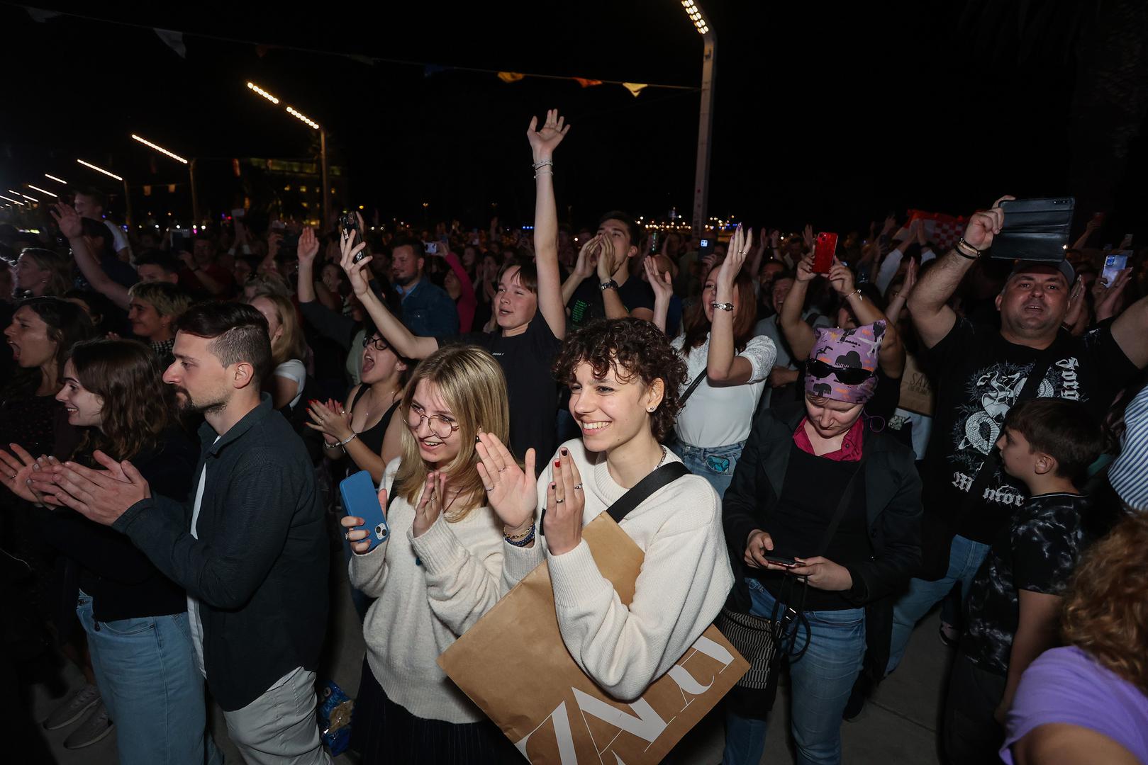 Split: Grad i Turistička zajednica organizirali su gledanje Eurosonga na rivi