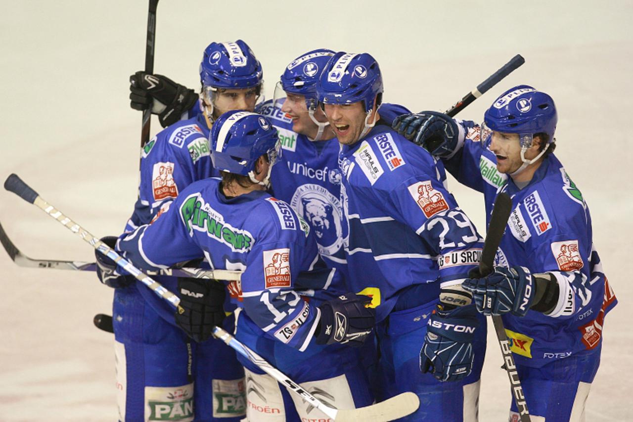 '07.01.2010., Zagreb - Utakmica 36. kola ErsteBank Eishockey Lige 2010/11 izmedju KHL Medvescak i EC KAC. Joel Prpic. Photo: Igor Kralj/PIXSELL'