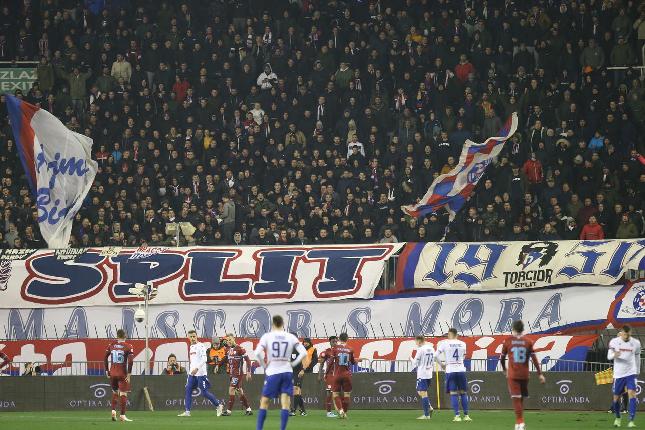 Navijači na utakmici Hajduk - Rijeka na Poljudu 