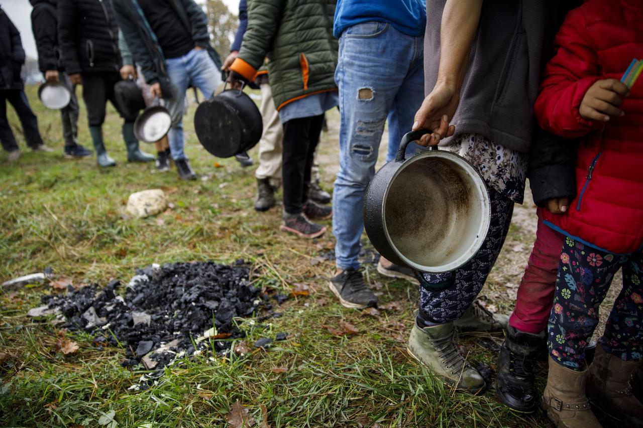 U šumama oko Velike Kladuše i dalje boravi veliki broj migranata