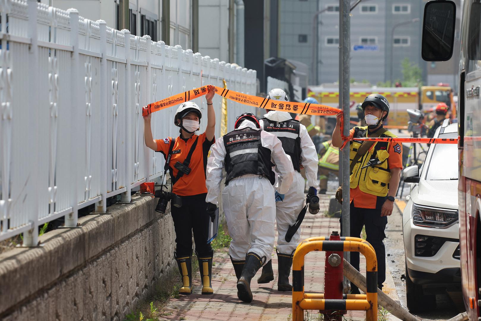 Emergency personnel work at the site of a deadly fire at a battery factory in Hwaseong, South Korea, June 24, 2024. REUTERS/Kim Hong-ji Photo: KIM HONG-JI/REUTERS