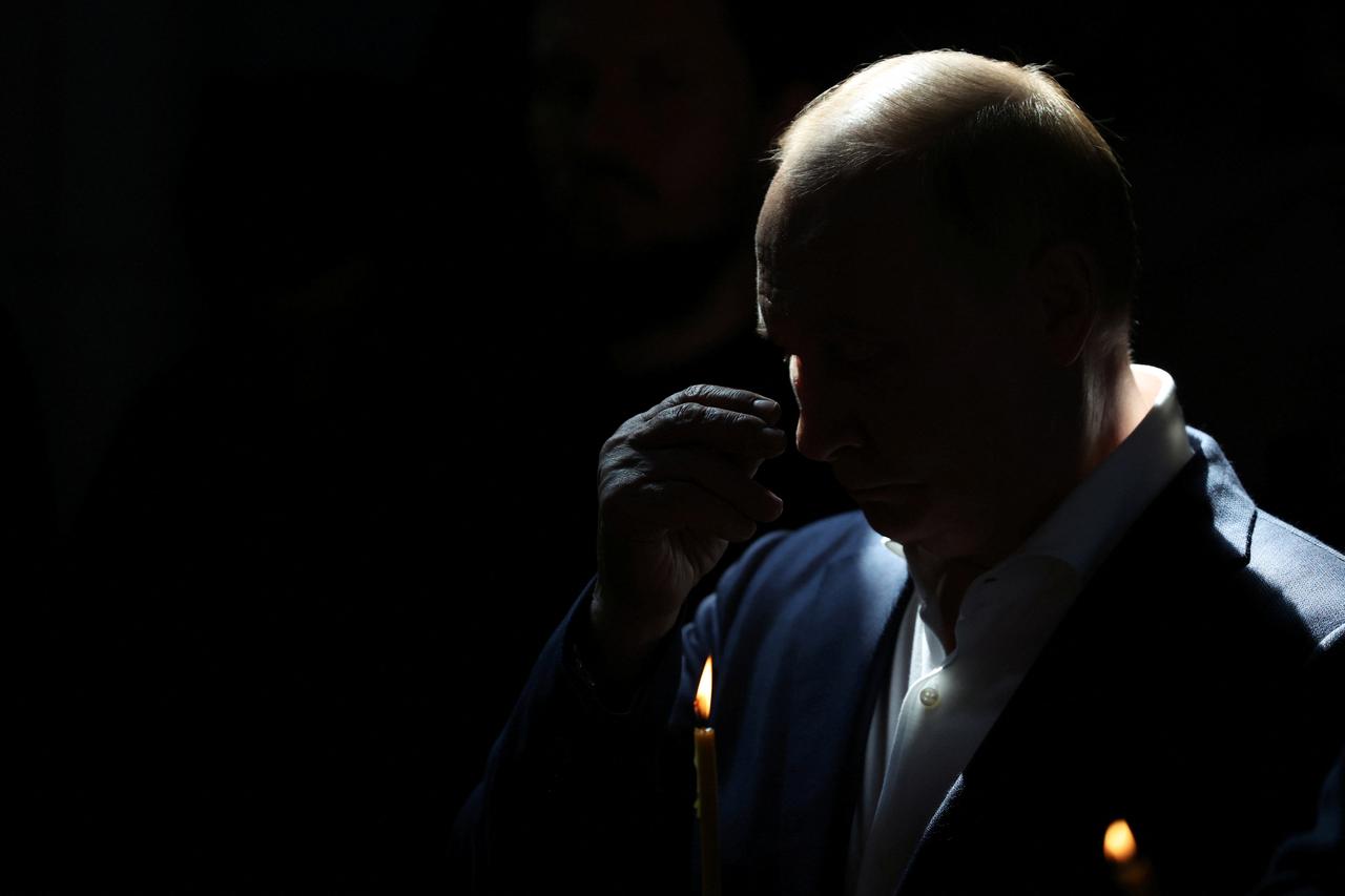 Russian President Putin and his Belarusian counterpart Lukashenko visit the Valaam Monastery in the Republic of Karelia