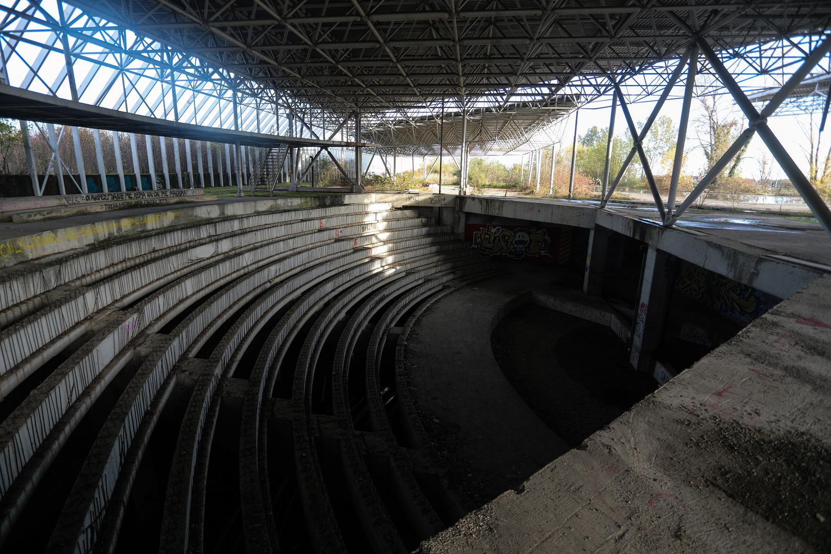 Tržišna vrijednost nekretnine u Blatu iznosi 14,4 milijuna eura, a na tim se česticama vodi spor o vlasništvu nad zemljištem između države i Grada te je u dogovoru s DORH-om donesena odluka o potpisivanju sporazuma 