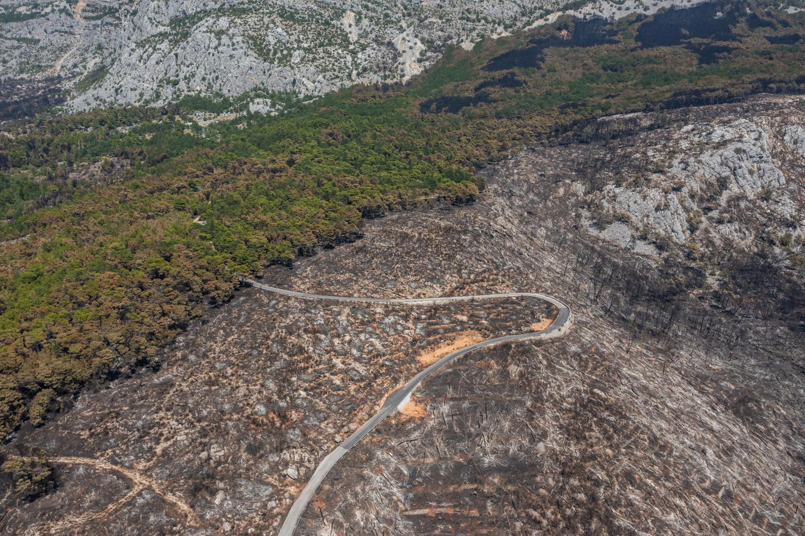 03.08.2024. Gornje Tucepi
Fotografije iz zraka opožarenog podrucja od Tucepi do Gornje Podgore i Parka prirode Biokovo. Photo: Matko Begovic/PIXSELL